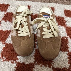 Back 70 Easter Mules